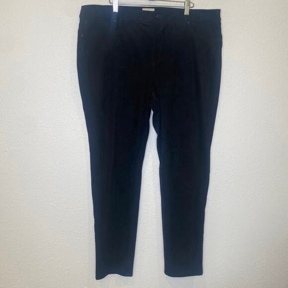 Chico’s Black Sueded Straight Leg Pants Pull On w/ Button EUC Sz 16 Polyester - Picture 1 of 14